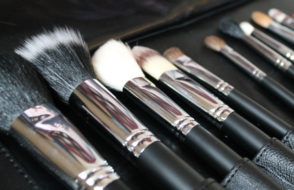 Tips for Cleaning Makeup Brushes to increase their Lifespan