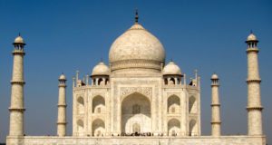 World heritage Taj Mahal History - Story Behind the Symbol of Love Taj