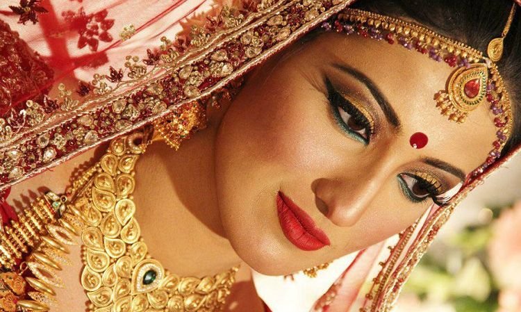 Exclusive Indian Bridal Makeup tips to look Gorgeous