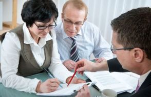 What are the benefits to do Insurance from an Insurance agent?