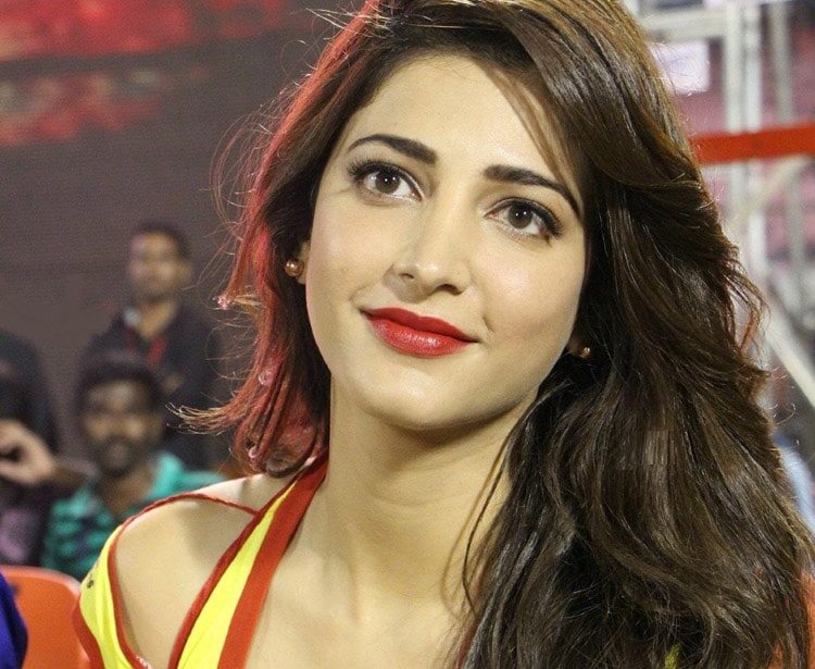 shruthi-hassan-look