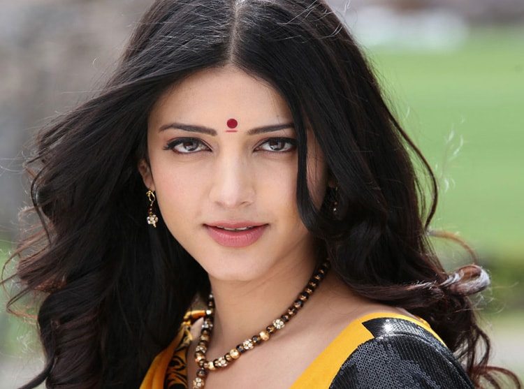 Shruti Haasan Xnxx Com - Popular Cine South Actress Shruti Hassan hot HD Photos