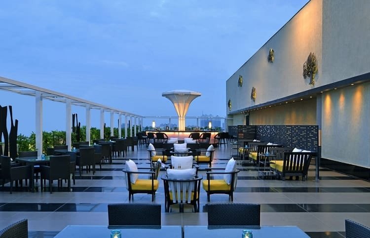 7 Cuisines of Kolkata you Should Try - Heaven for Food Lovers