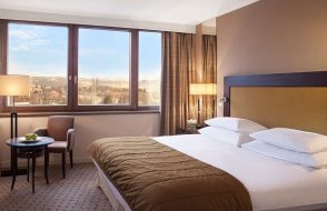 How to Choose best Hotel for your Family Vacation?