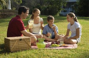 4 Tips for planning a Stress free Family Holiday