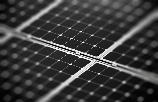 RV Generator vs Solar Generator - Which is more Capable?