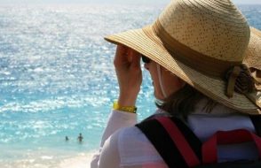 What are the Essential Tips to Travel on a budget?