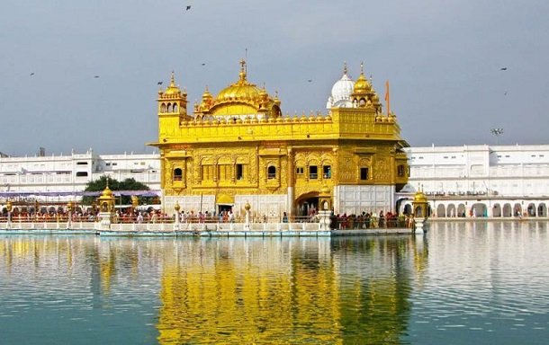 Top 5 Spiritual and Religious Hindu Temples across India