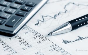 What is the better Option between Futures and Options?