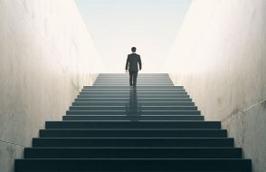 How to Pick the Right Bank or NBFC for Your SME Business?