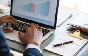 7 Essential Business Tools for Entrepreneurs of the Present Era