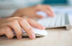 How to Distinguish Pro Writing Services Company from Amateurs?