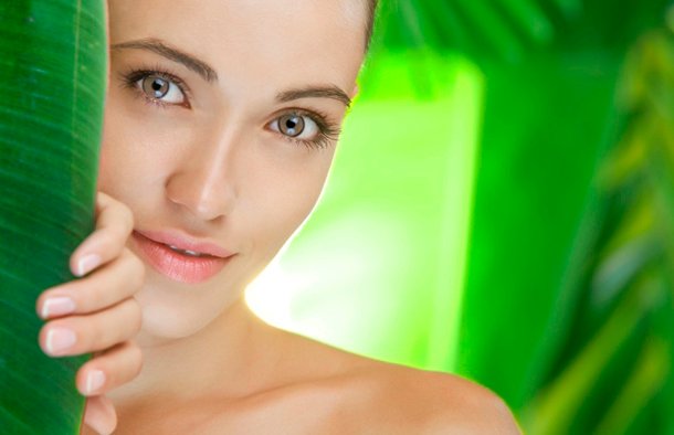 7 Top Indian Essential Oils to Plump for Wrinkle-Free Skin