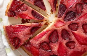 Do you Know How your Favorite Fruit Cake has Health Benefits?