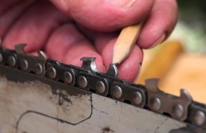 Understand the Specification and use Chainsaw Sharpener in Home
