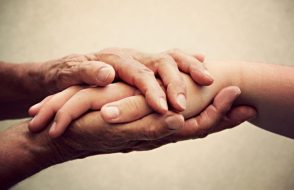 वरिष्ठ नागरिक कार्ड क्या है और इसके लिए आवेदन कैसे करें?