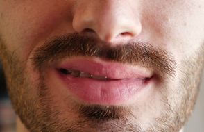 What are the benefits of Beard Oil and How to use it?