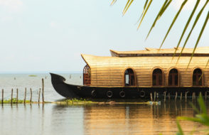 Objective for exploring Kerala as a leading Tourist Attraction