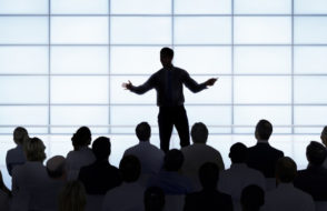 9 bad Leadership Development Habits that Drive your Employees Crazy