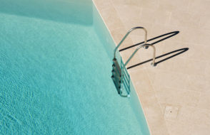 Where to Find the top Swimming Pool Builders in Orange County?