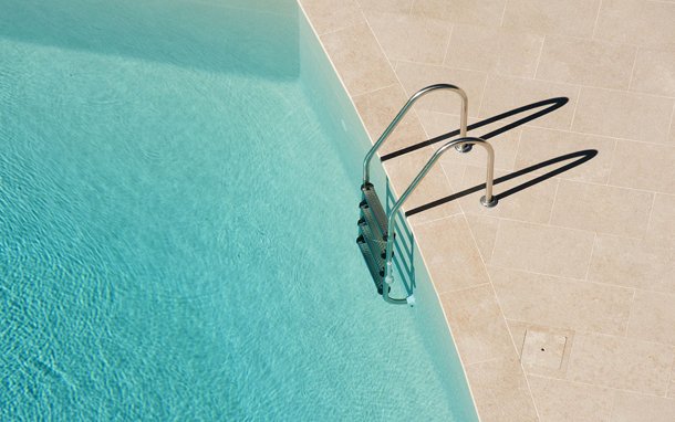 Where to Find the top Swimming Pool Builders in Orange County?