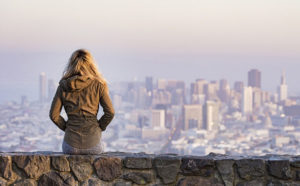 4 Pros and 3 Cons of moving to a New City for Fresh Startup