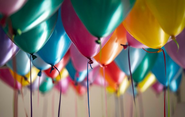 4 Ways to Give Gift Cards as Birthday Presents