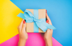 Surprise your Loved Ones with Amazing New Year Gift Guide