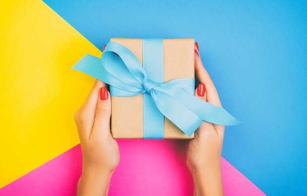 Surprise your Loved Ones with Amazing New Year Gift Guide