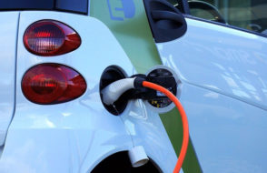 Benefits of Electric Vehicles over Traditional Fuel Vehicles