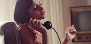 60 beautiful Indian Housewives Pics in Salwar kameez and Saree