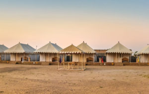 An unforgettable evening at a Jaisalmer Desert Camp