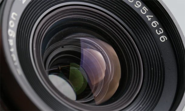 The Allure of Classic Photography - A Deep Dive into 35mm SLRs Film Cameras
