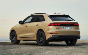 Discover Dubai with a Rolls Royce or Audi Q8