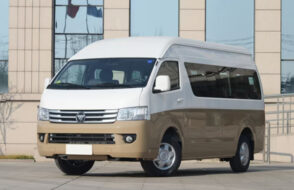Why Minibus Hire Leeds is the best Option for Airport Transfer?