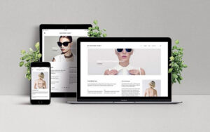 Comparing Paid and Free Website Builder for Small Business