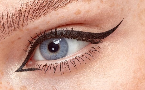 Eyeliner for Hooded Eyes to apply before applying Eyeshadow